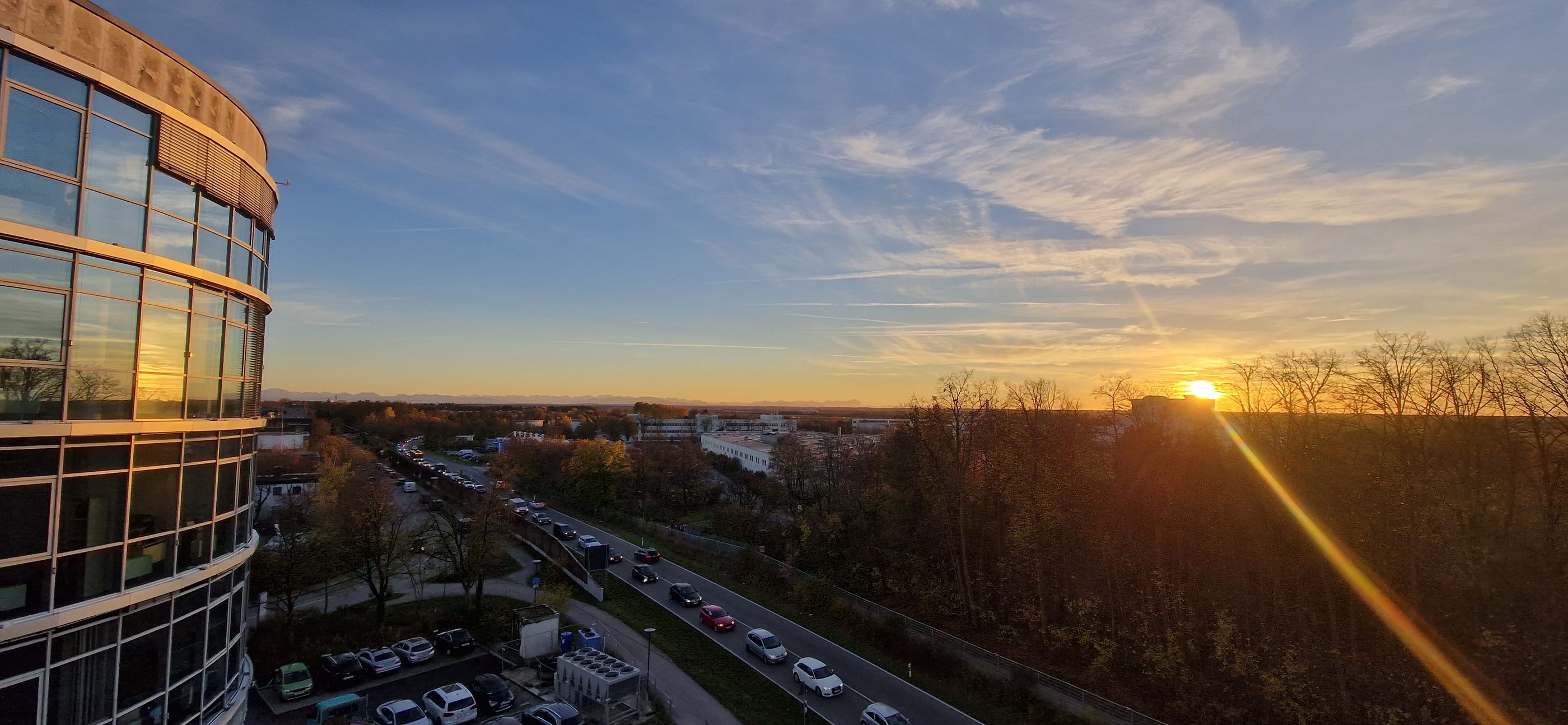 Ausblick vom NEPTUN-Rooftop bei Sonnenuntergang